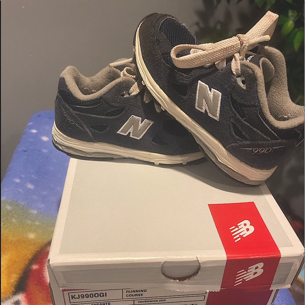 New Balance 990 Navy Children’s Size 7